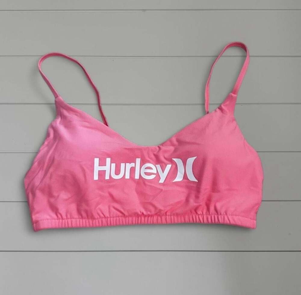 SOLD. Pink bikini top- Hurley
Size medium
New without tags

Open to offers!